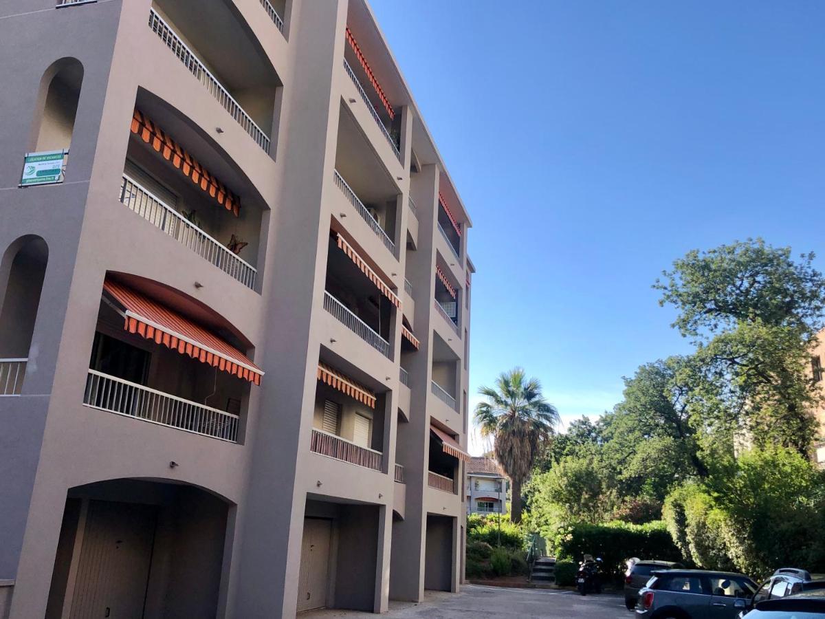 Grand Studio A Hyeres Entre Mer Et Ville מראה חיצוני תמונה